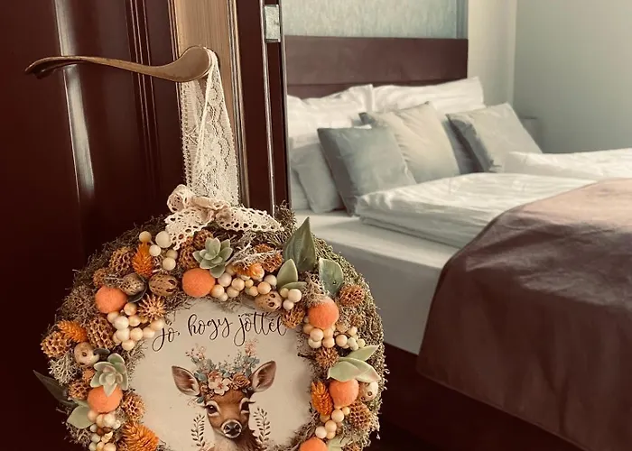 Vendégház Vöröskő Villa- Titkári Szauna és Jakkuzi Használattal Balatonalmádi